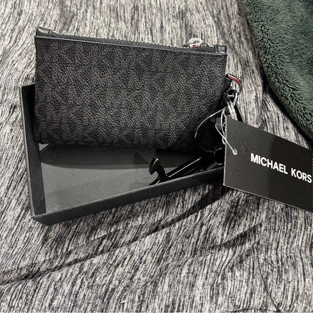 Michael Kors No Touch fob with zip pouch